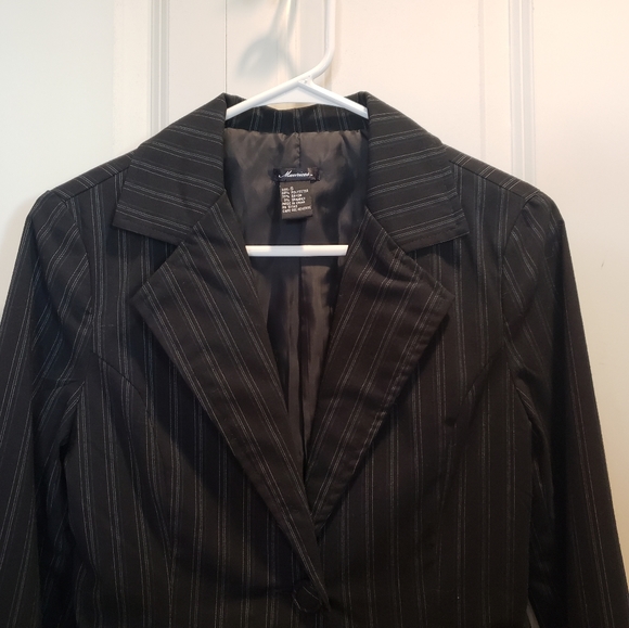 2/$30 Maurices Fitted Black Pin Stripe Blazer - Picture 3 of 4